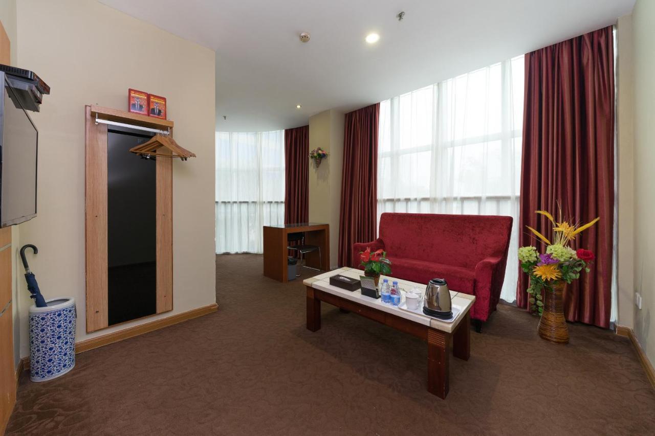 Home Club Hotel Yuexiu Branch 広州 エクステリア 写真